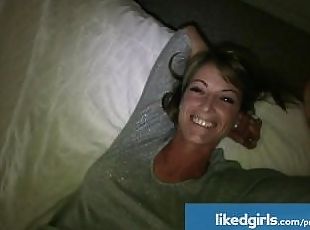 I found a blonde French MILF on Tinder and took her to a hotel to fuck
