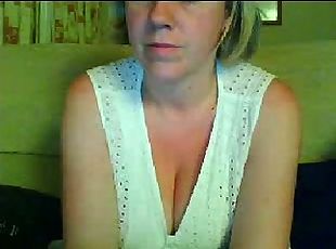 42 year old English Wife on Webcam